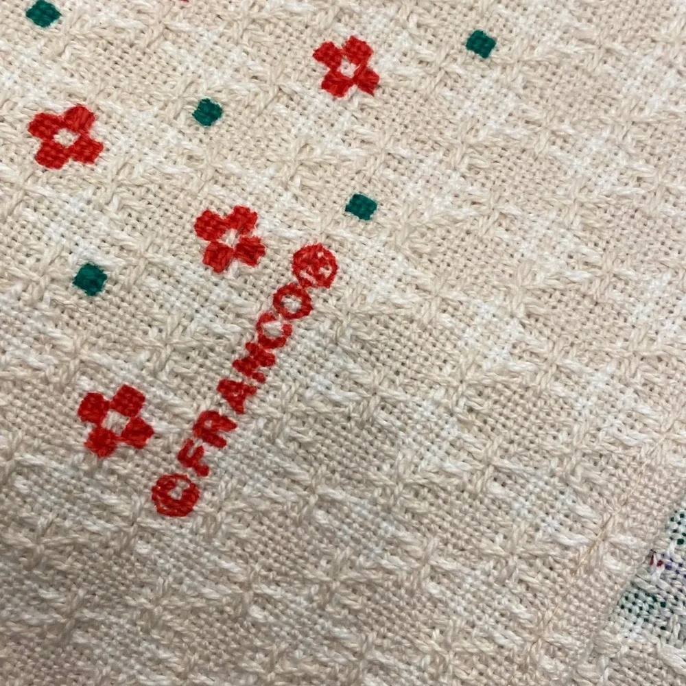 Franco Christmas Classics Kitchen Towels Set 2 Red Cream NEW Vintage Geese